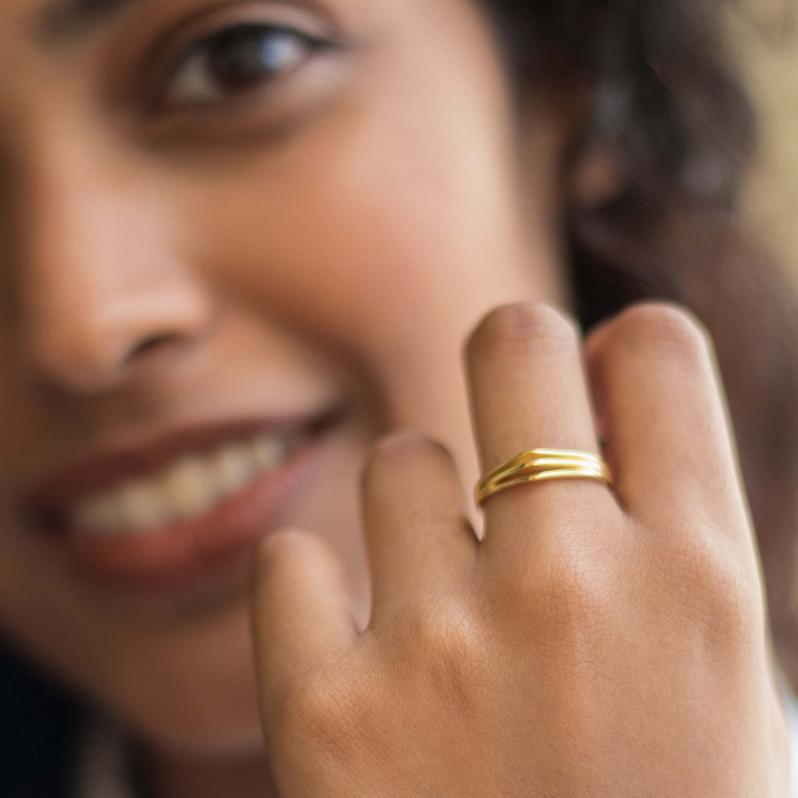 Sabyavi Ring Gold Arrow Band Sterling Silver